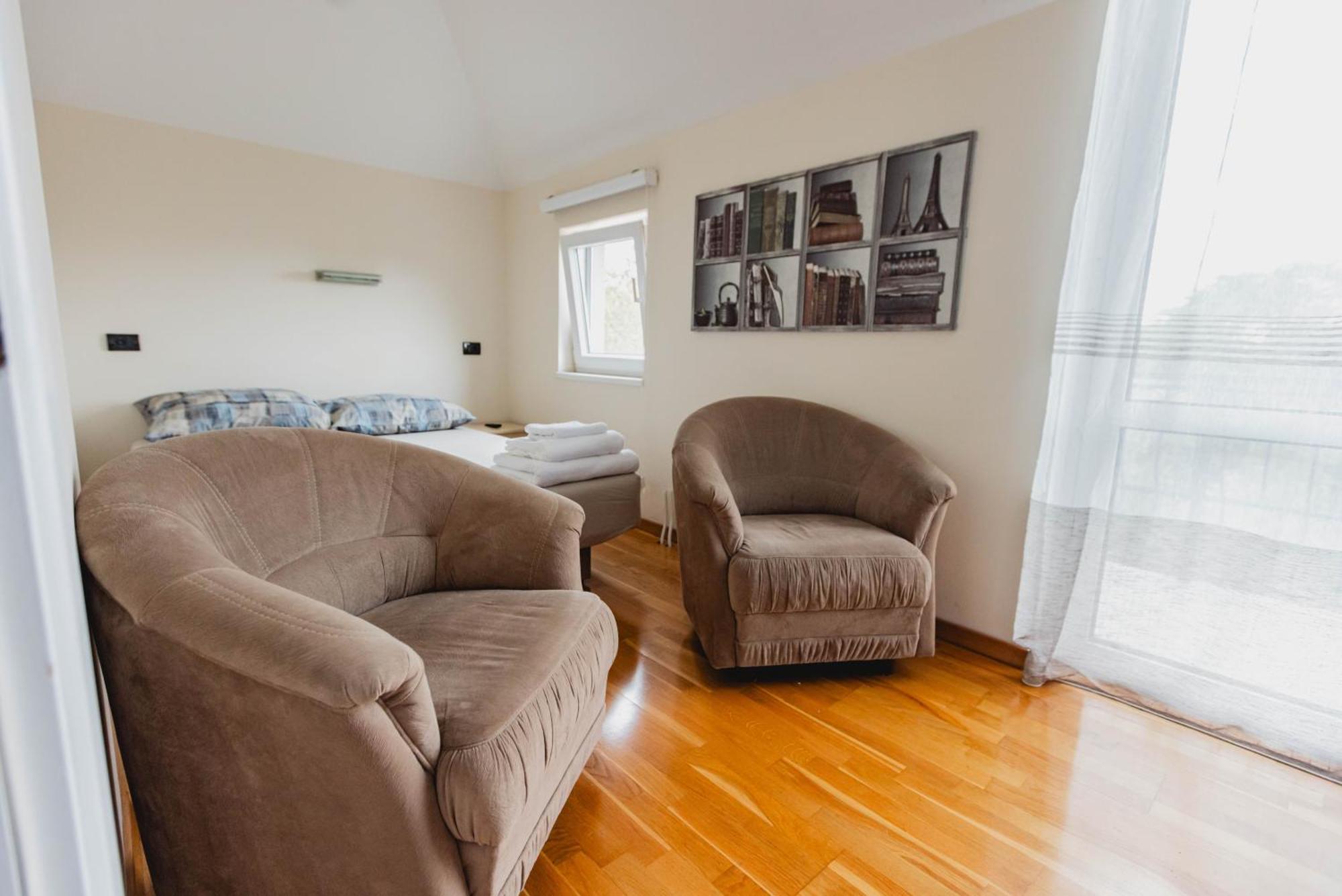 Apartman Kalvarija Belgrado Buitenkant foto